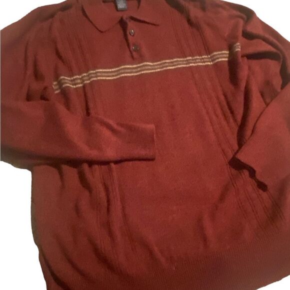 Dockers size large collared sweater excellent condition see pics - Picture 2 of 2